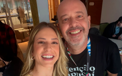 Alex Escobar volta à redação do “Globo Esporte” e ganha homenagem: “Felizes e gratos”